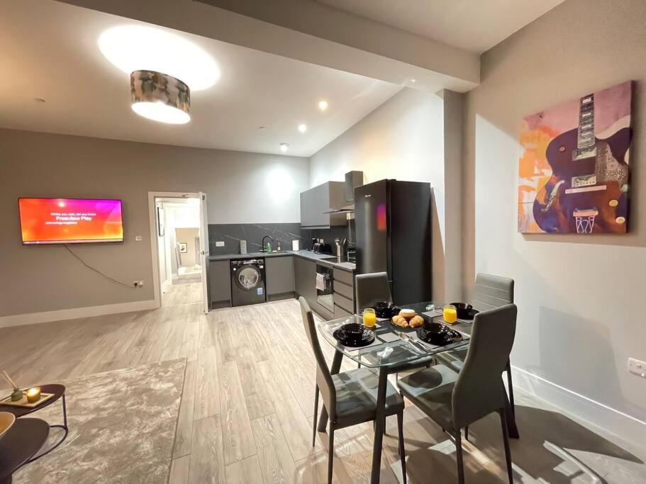 The Colourful Loft Apartment